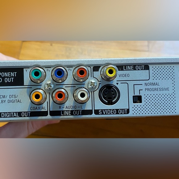 SONY DVP-NS501P DVD Player Progressive Scan Tested Working - NO REMOTE - Picture 2 of 5